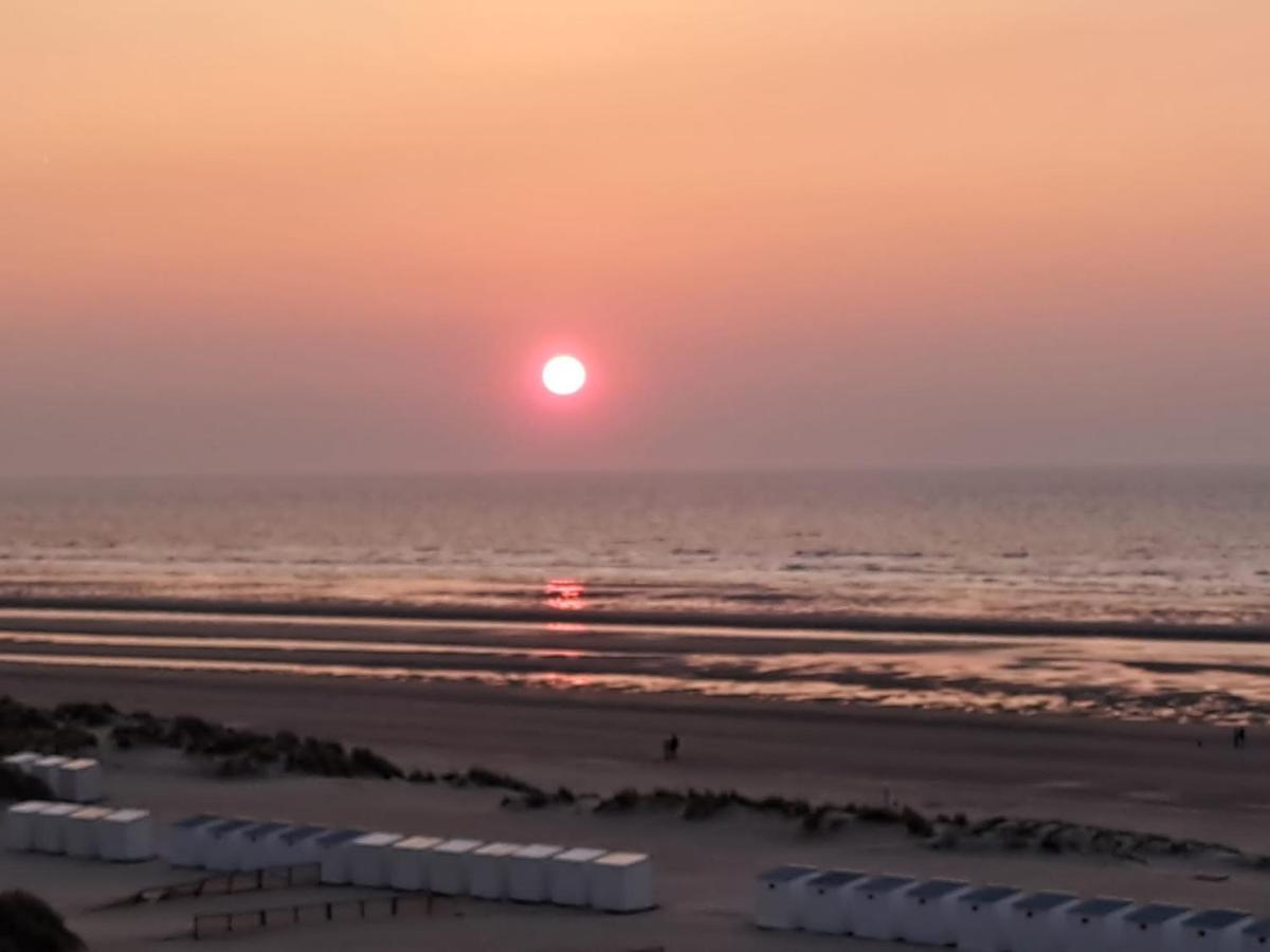 Zeezicht Vanop Het 6 De Verdiep Oostduinkerke Exterior photo