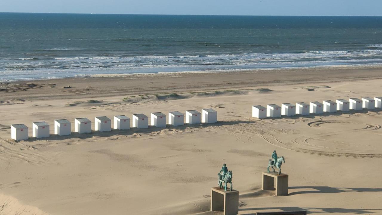 Zeezicht Vanop Het 6 De Verdiep Oostduinkerke Exterior photo